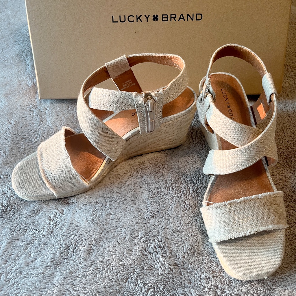 Lucky Brand Maeli NaturalPlatinum Wedge